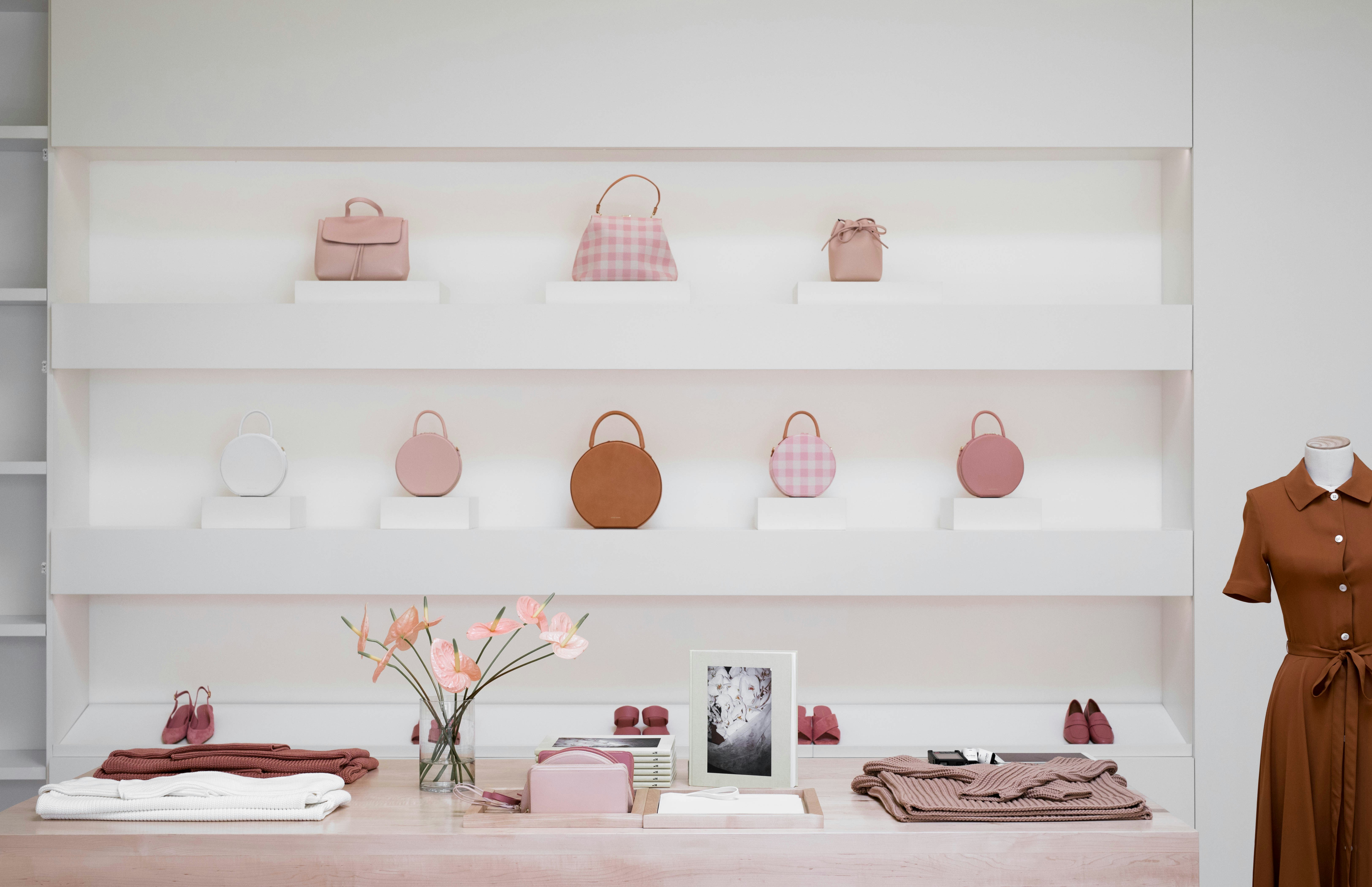 Luxury handbag showcase